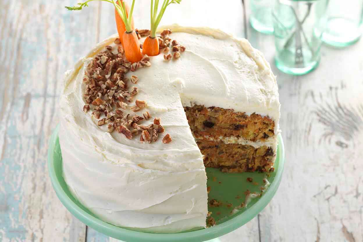 GLUTEN-FREE CARROT CAKE WITH CREAM CHEESE FROSTING