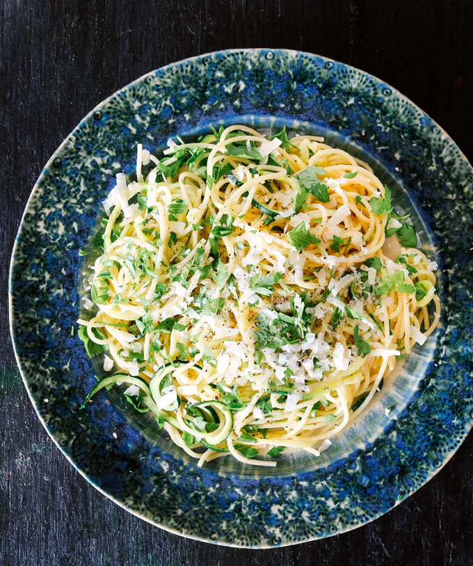 Garlic Butter Spaghetti with Zucchini Noodles