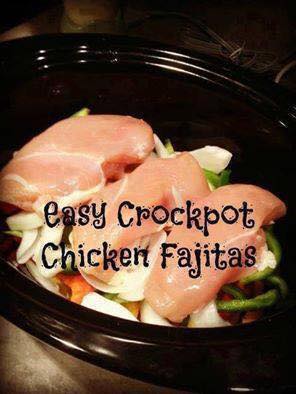 EASY CROCKPOT CHICKEN FAJITAS