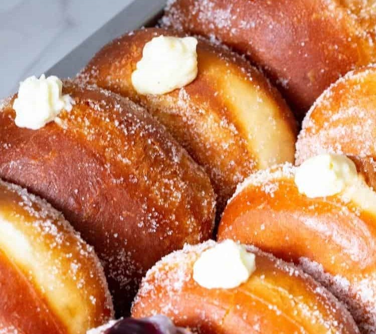 Snacks - Doughnuts Vanilla Filled 