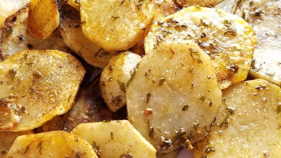 Garlic Herb Skillet Potatoes