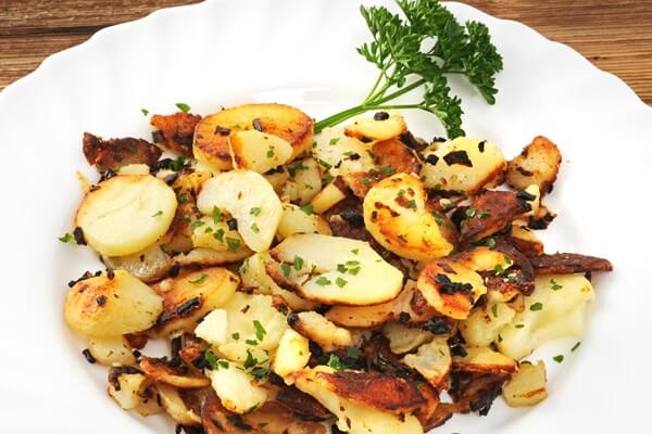 Skillet Potatoes W/ Onions