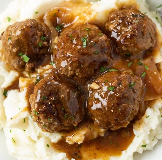 Meatballs And Gravy