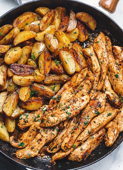 Garlic Butter Chicken And Potatoes Skillet