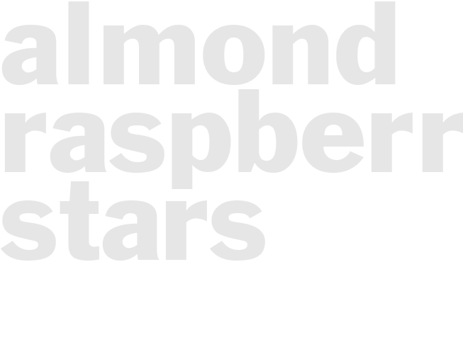 ALMOND RASPBERRY STARS