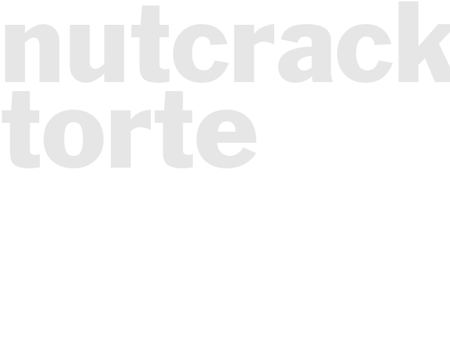 NUTCRACKER TORTE