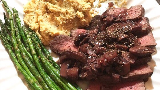 Filet Mignon with Mushroom-Cabernet Gravy