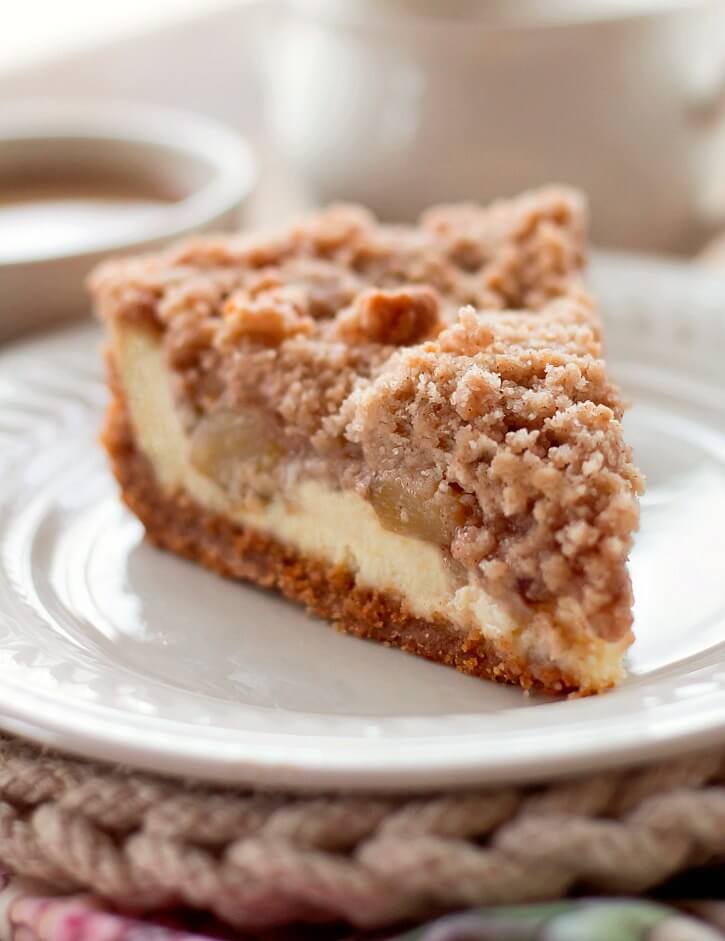 Snickerdoodle Cream Cheese Apple Pie