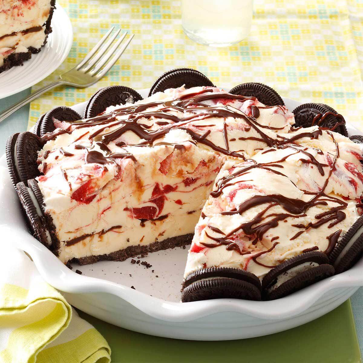 Cookie Ice Cream Pie 