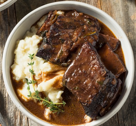 Braised Beef Short Ribs with Mashed Potatoes